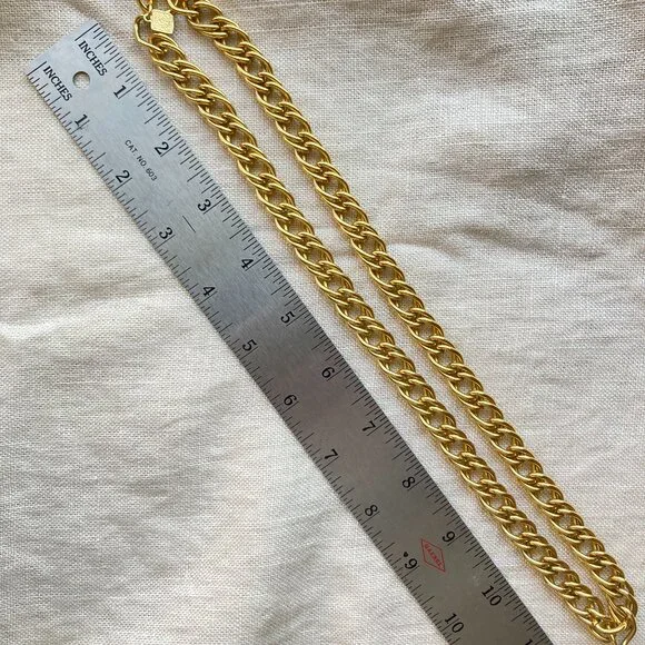 Vintage Anne Klein Chunky Gold Tone Chain Necklace 24" T-Bar Clasp - Picture 3 of 3